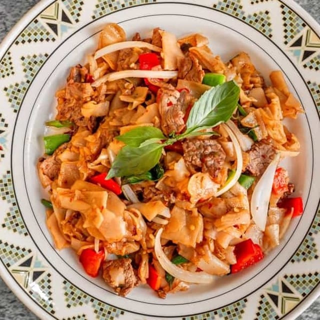 Pad Kee-Mow.