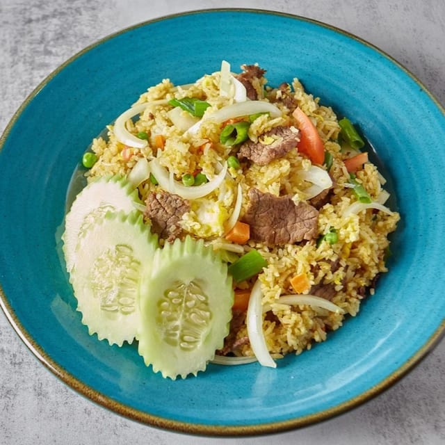 R6 - Yellow Curry Fried Rice.