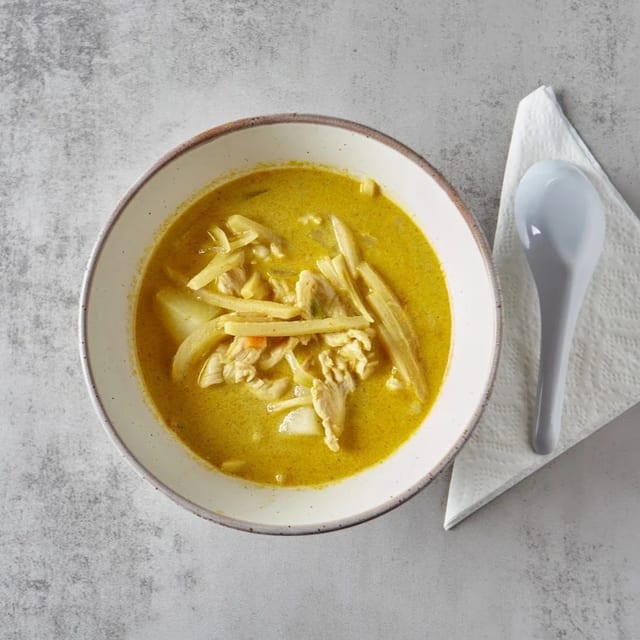 Lunch Kang Ka-Ree (Yellow Curry).